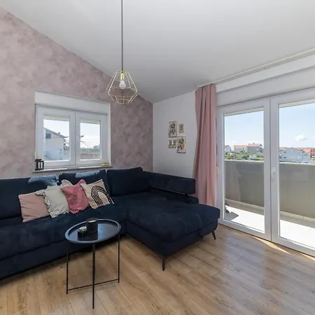 Apartman Charming In Peaceful Area