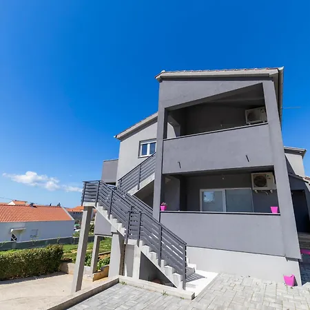 Apartman Charming In Peaceful Area *
